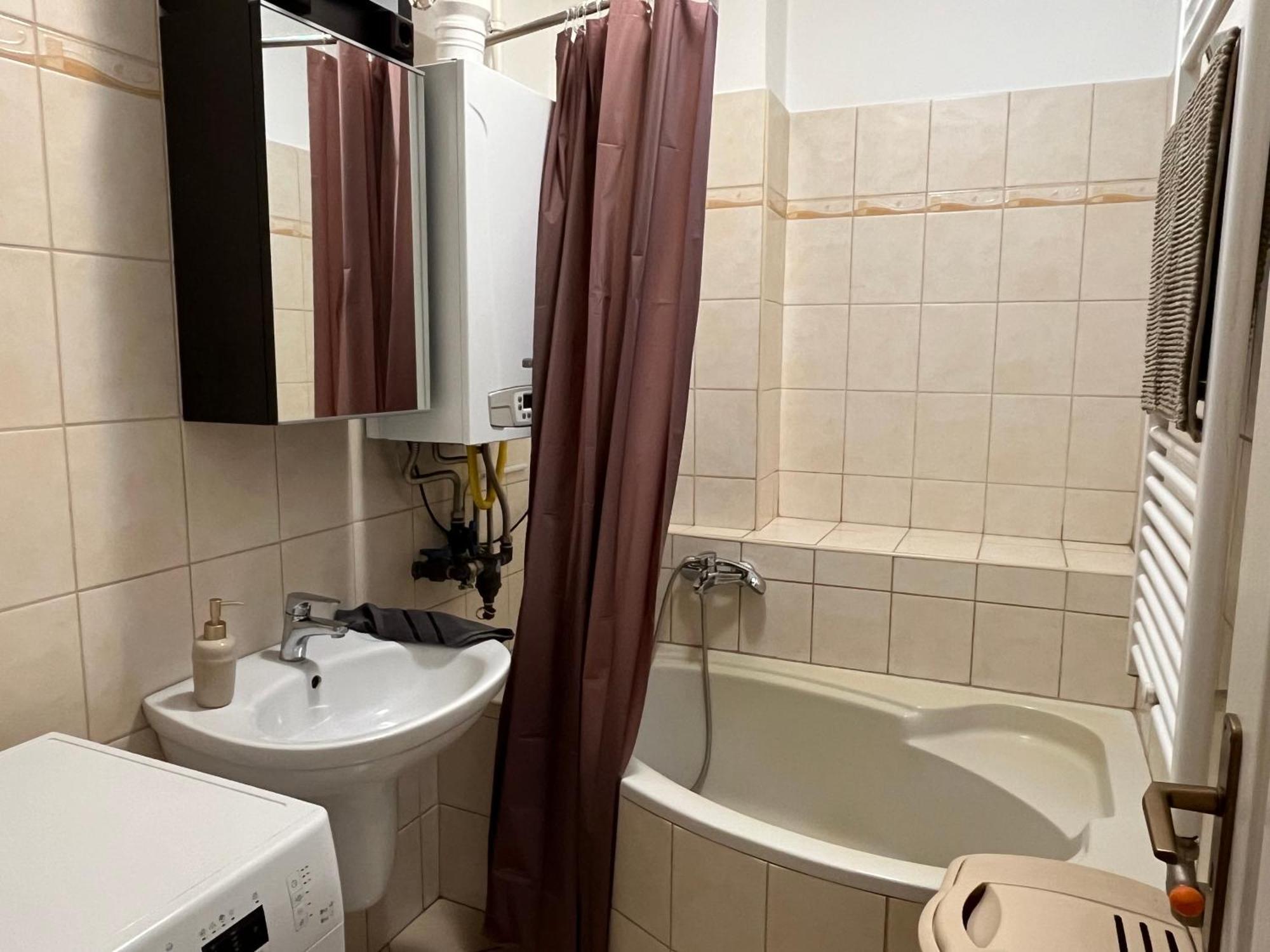Moonlight Apartment Дьор Екстериор снимка